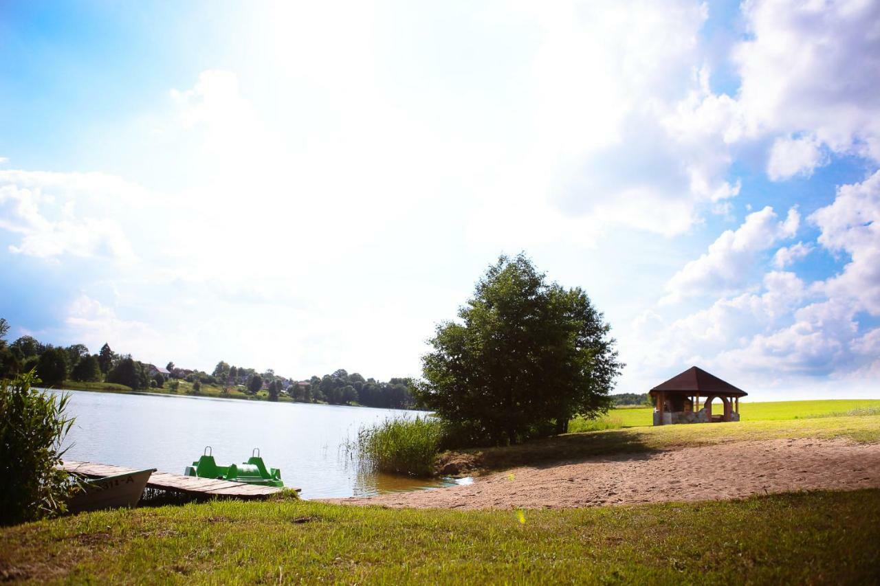 Domek Nad Jeziorem Lepaki Wielkie Exterior foto